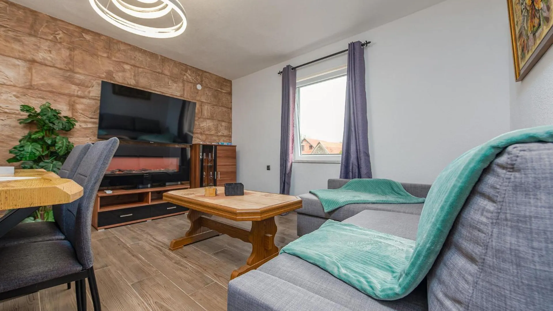 Lovely Home In Gracac With Outdoor Swimming Pool 別荘 Gračac